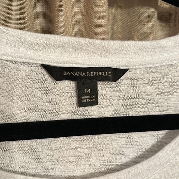 Banana Republic oversized white shirt. - Picture 2 of 2